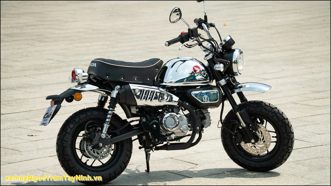 Xe doc la Honda Monkey Chrome Legacy da ve den Ngoc Tram Tay Ninh 28