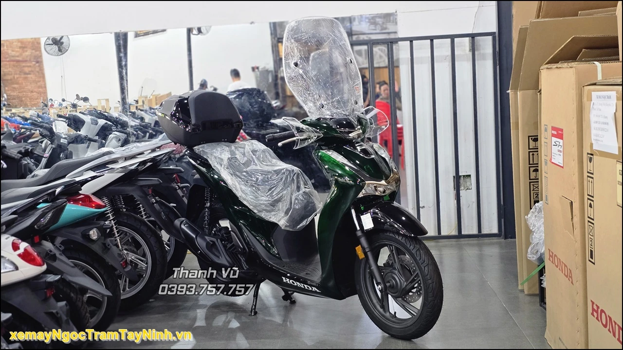 Honda SH Ý Vetro – Biểu tượng sang trọng vượt thời gian đã về đến Ngọc Trâm Tây Ninh 6 Honda SH Y Vetro – Bieu tuong sang trong vuot thoi gian da ve den Ngoc Tram Tay Ninh 1