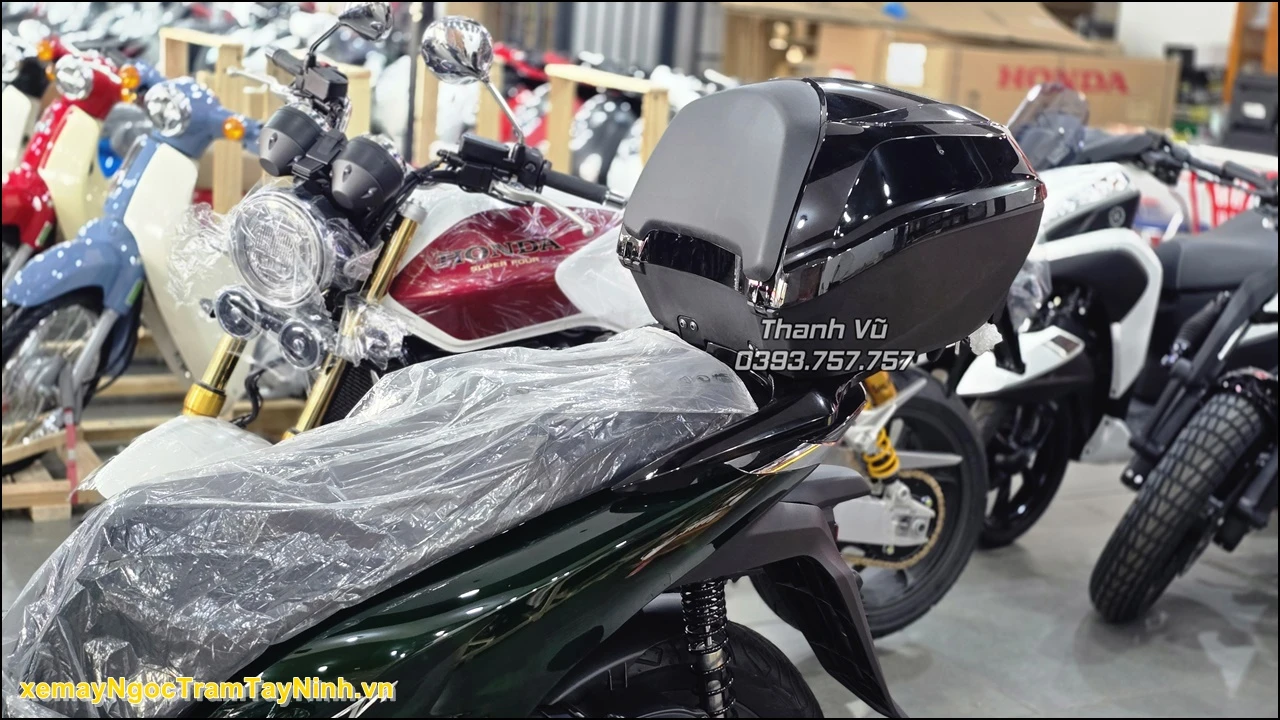 Honda SH Ý Vetro – Biểu tượng sang trọng vượt thời gian đã về đến Ngọc Trâm Tây Ninh 7 Honda SH Y Vetro – Bieu tuong sang trong vuot thoi gian da ve den Ngoc Tram Tay Ninh 2