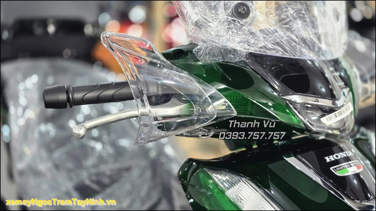 Honda SH Ý Vetro – Biểu tượng sang trọng vượt thời gian đã về đến Ngọc Trâm Tây Ninh 10 Honda SH Y Vetro – Bieu tuong sang trong vuot thoi gian da ve den Ngoc Tram Tay Ninh 4