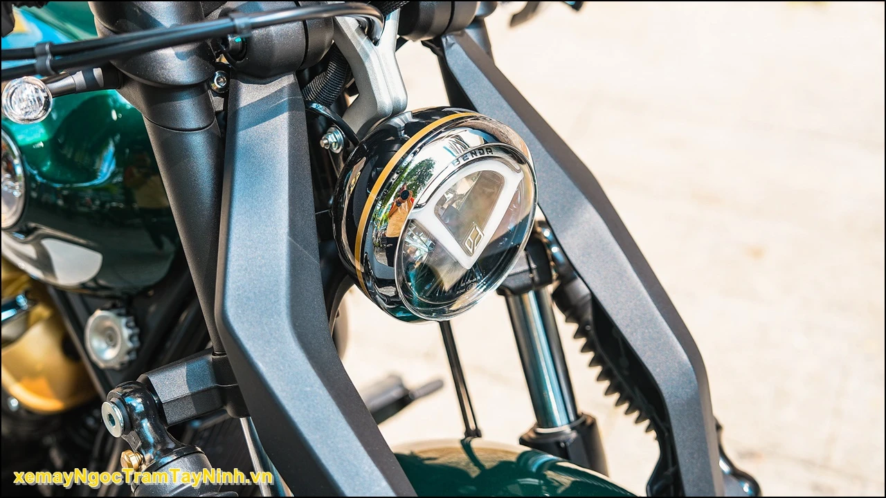 Napoleon 250 Bobber 16 Napoleon 250 Bobber 15