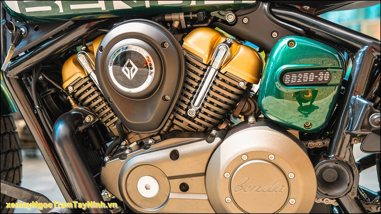 Napoleon 250 Bobber 25 Napoleon 250 Bobber 44
