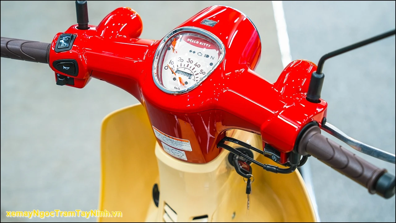 Honda Super Cub 50 Hello Kitty da chinh thuc co chu nhan tai Xe May Ngoc Tram – Tay Ninh 61