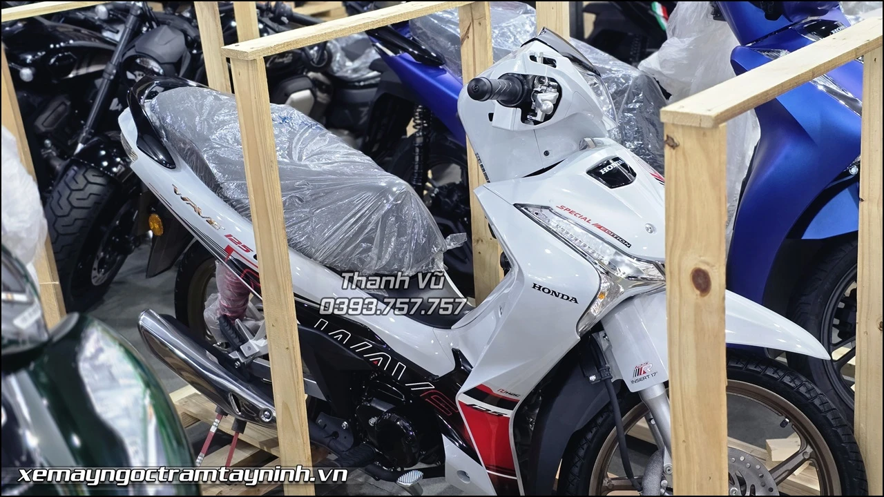 Honda Wave 125R Special Edition x Profender (4) Honda Wave 125R Special Edition x Profender 4