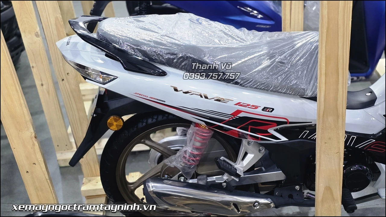 Honda Wave 125R Special Edition x Profender (5) Honda Wave 125R Special Edition x Profender 5