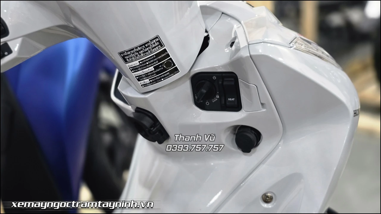 Honda Wave 125R Special Edition x Profender (7) Honda Wave 125R Special Edition x Profender 7