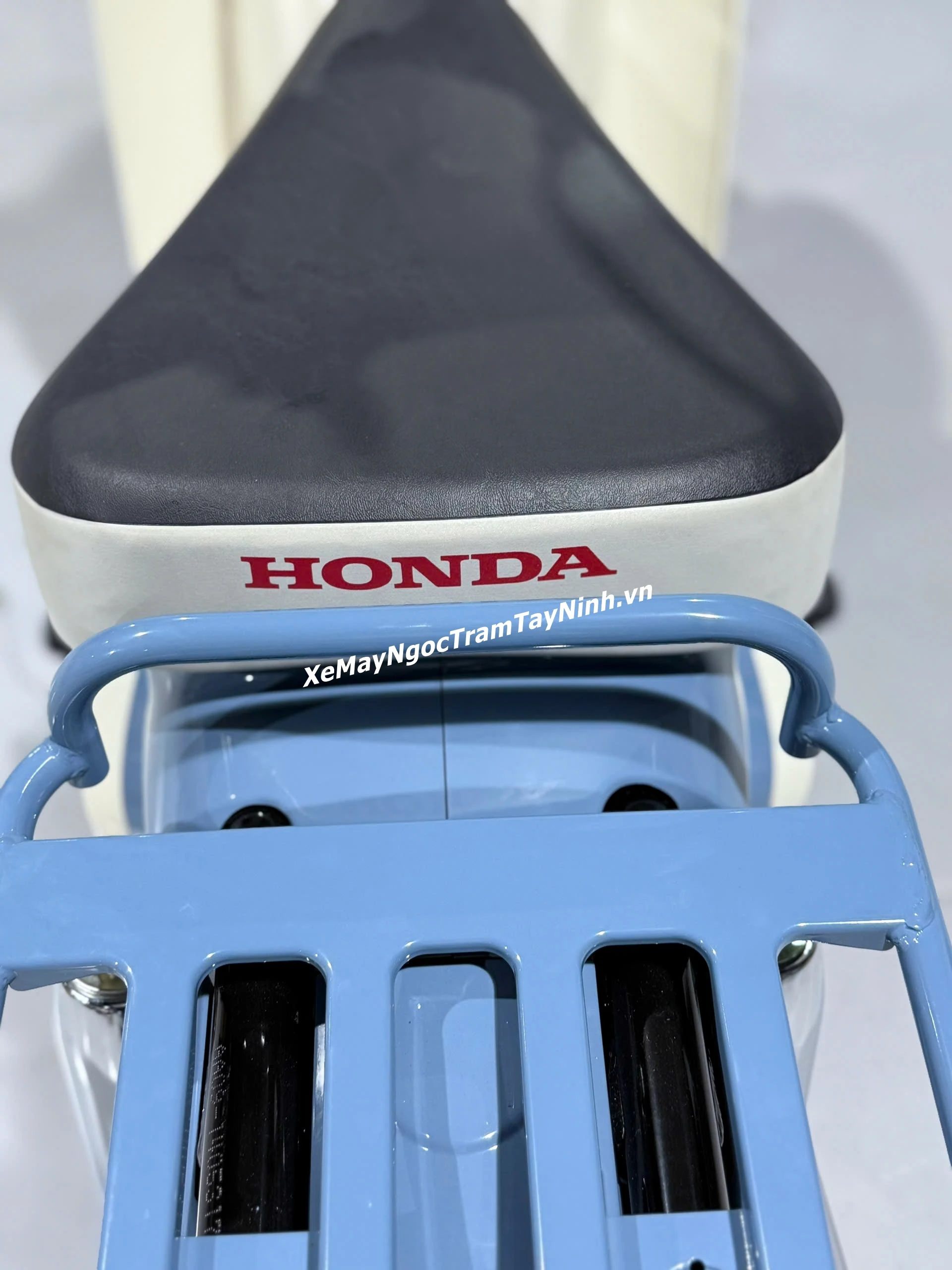 Hôm nay Ngọc Trâm Tây Ninh giao tận nhà Honda Super Cub 50 Final Edition giao Dầu Tiếng 35 Hom nay Ngoc Tram Tay Ninh giao tan nha Honda Super Cub 50 Final Edition giao Dau Tieng 2