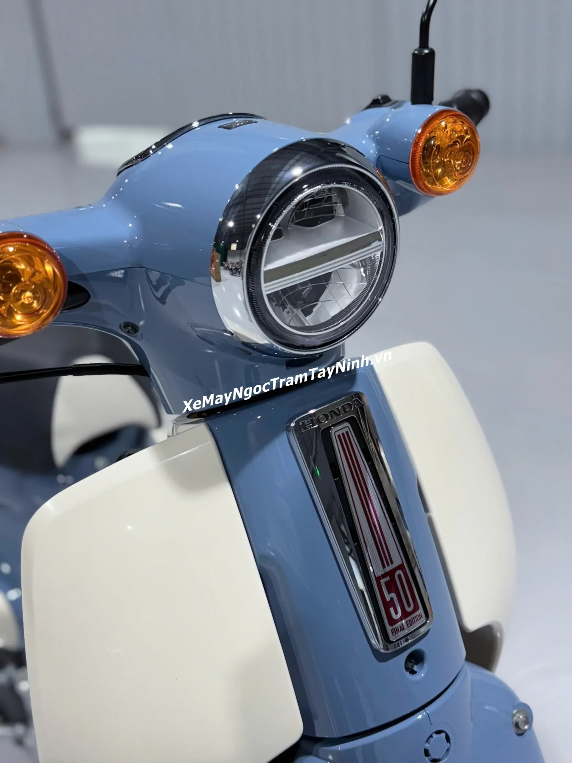 Hôm nay Ngọc Trâm Tây Ninh giao tận nhà Honda Super Cub 50 Final Edition giao Dầu Tiếng 31 Hom nay Ngoc Tram Tay Ninh giao tan nha Honda Super Cub 50 Final Edition giao Dau Tieng 20 scaled