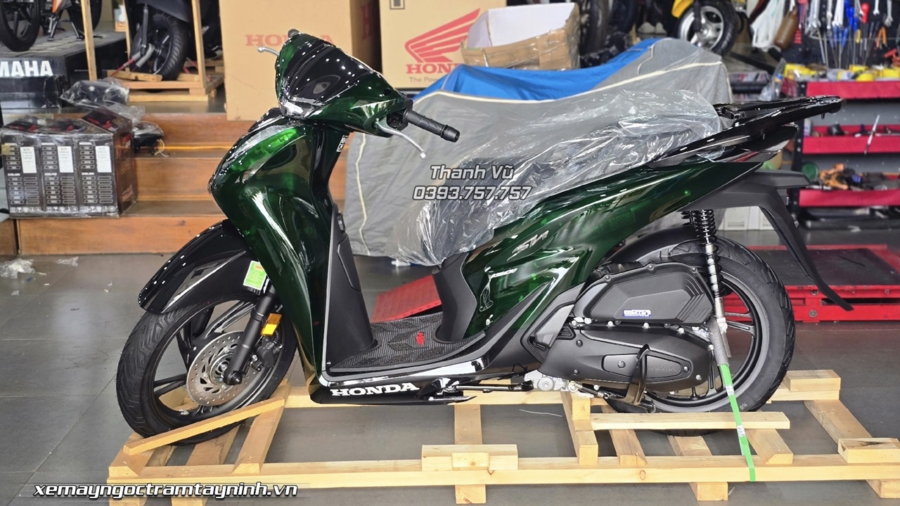 Honda SH150i Y Vetro – giao tan tay khach tai My Quy voi muc gia cuc tot 2