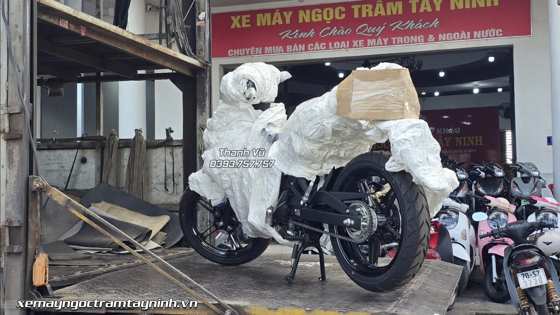 Yamaha MX King 150 8