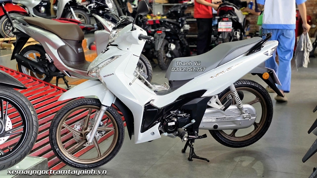 Giao Honda Wave R125 Thai Lan – mau xe the thao so cao cap dang gay sot trong gioi choi xe 9