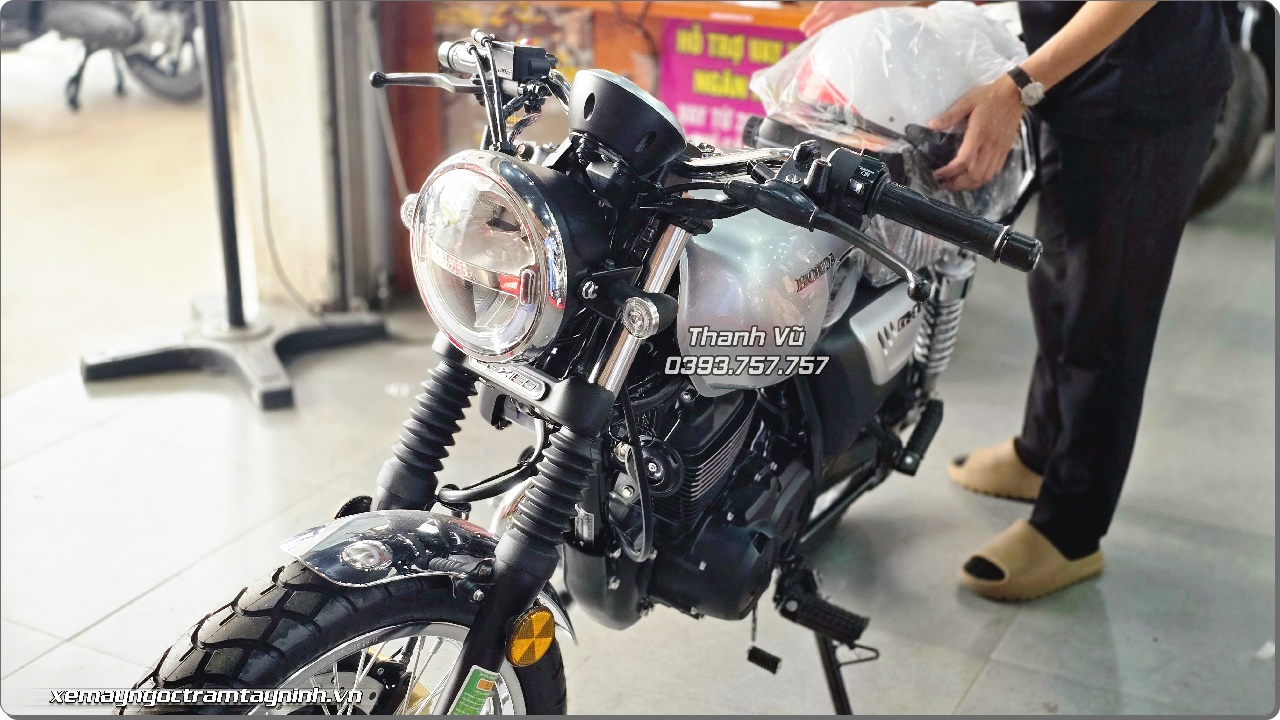 Khai xuan 2026 giao ngay Honda CGX150 Vintage 2026 cho anh khach hang 3