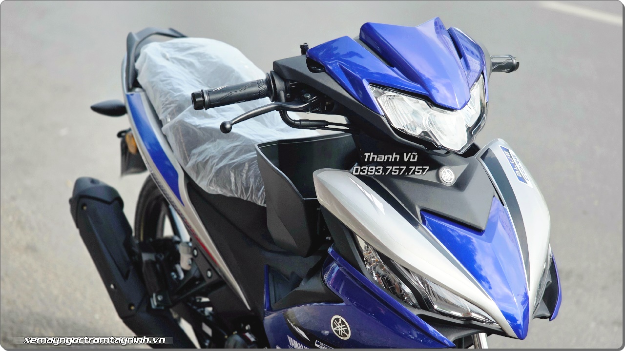 Giao xe Yamaha 135LC V9 nhập khẩu từ Malaysia, đặc biệt trong phiên bản màu Team ASEAN Blue 2 Giao xe Yamaha 135LC V9 nhap khau tu Malaysia dac biet trong phien ban mau Team ASEAN Blue 7
