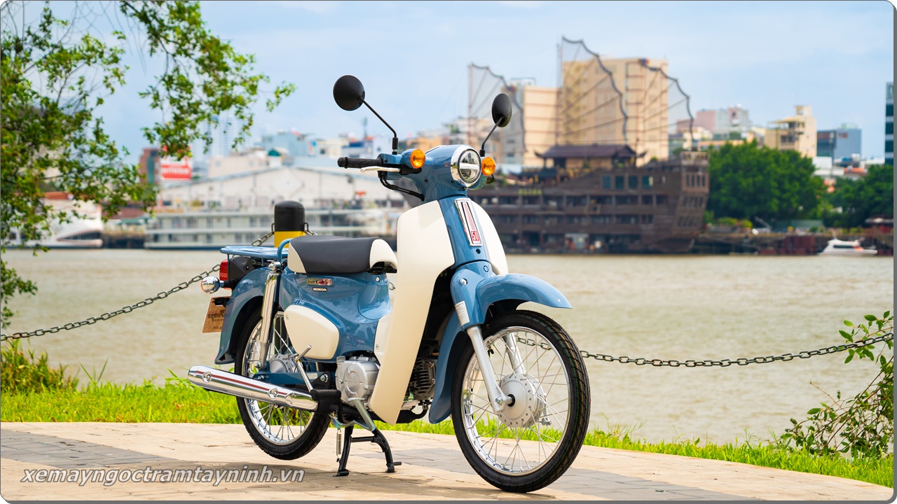 Hien tuong Honda Super Cub 50 Final Edition duoc gioi thuong luu san don 24