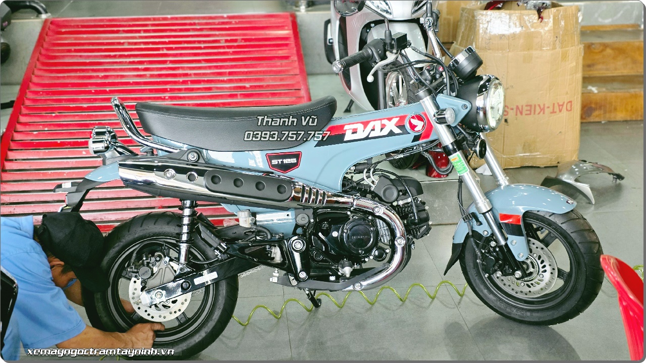 Honda Dax Trail Sport 2026 giống như một làn gió ngược – không dành cho số đông 6 Honda Dax Trail Sport 2026 giong nhu mot lan gio nguoc – khong danh cho so dong 1