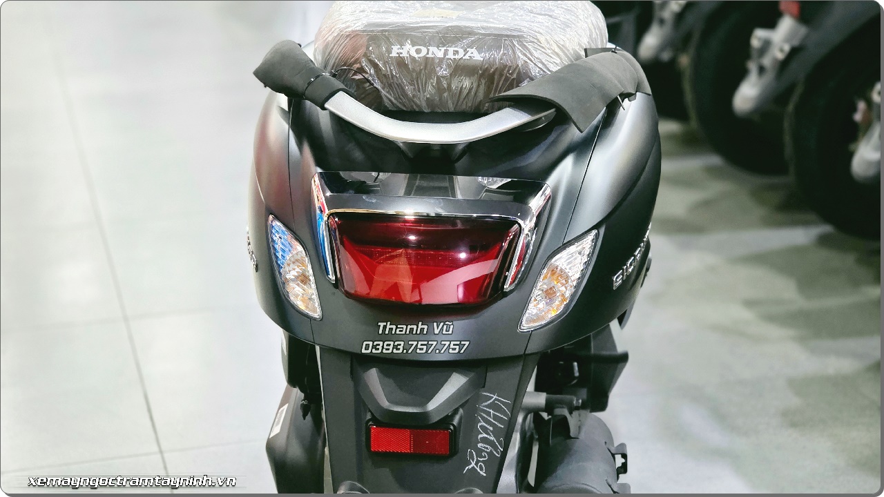 Honda Giorno+ 125 Thái Lan - Chất Ý trên xe Thái cực đẹp 6 Honda Giorno 125 Thai Lan Chat Y tren xe Thai cuc dep 5