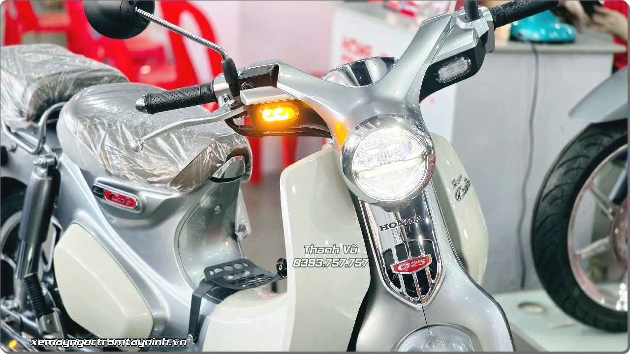 Khách VIP chốt ngay khi lô xe Honda Super Cub C125 ABS 2026 vừa chính thức cập bến tại Ngọc Trâm Tây Ninh 2 Khach VIP chot ngay khi lo xe Honda Super Cub C125 ABS 2026 vua chinh thuc cap ben tai Ngoc Tram Tay Ninh 9