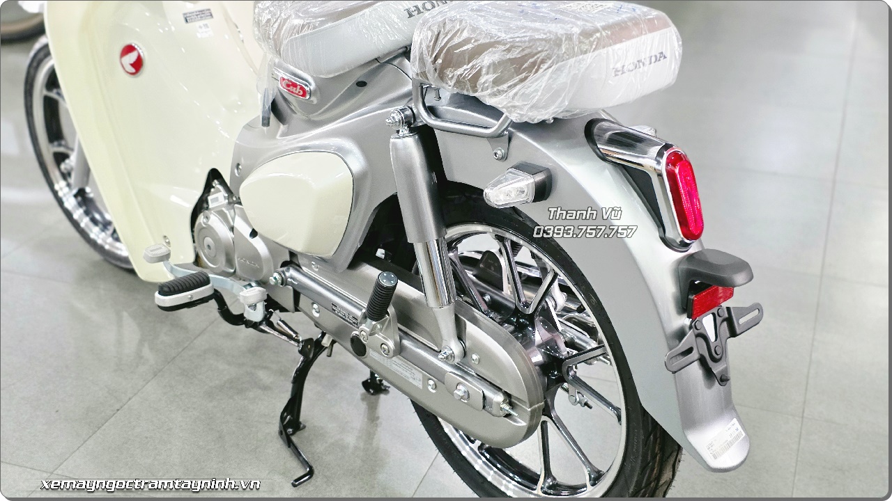 Honda Super Cub C125 ABS 2026 - Thái Lan 65 MAU BAC Honda Super Cub C125 ABS 2026 Thai Lan 11