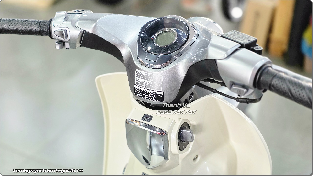 Honda Super Cub C125 ABS 2026 - Thái Lan 59 MAU BAC Honda Super Cub C125 ABS 2026 Thai Lan 4