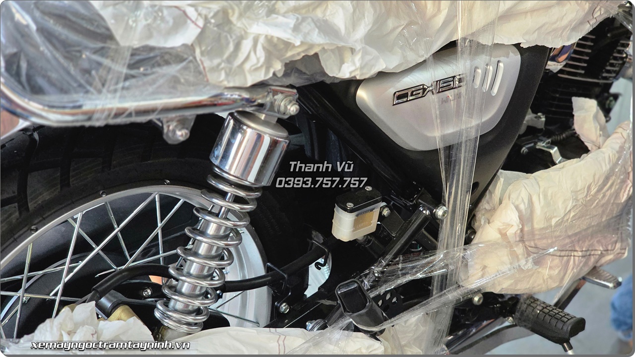 THÔNG BÁO: Ngọc Trâm Tây Ninh tiếp tục bàn giao Honda CGX Vintage 2026 – Dòng xe hoài cổ được khách hàng yêu thích 9 Ngoc Tram Tay Ninh tiep tuc ban giao Honda CGX Vintage 2026 – Dong xe hoai co duoc khach hang yeu thich 4