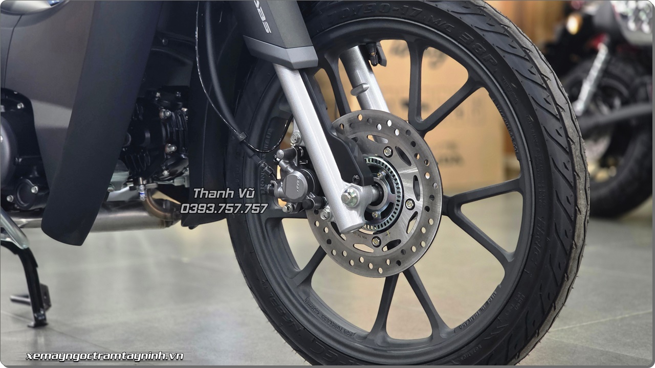 Honda Super Cub C125 ABS 2026 - Thái Lan 17 mau den nham Honda Super Cub C125 ABS 2026 – Thai Lan 11