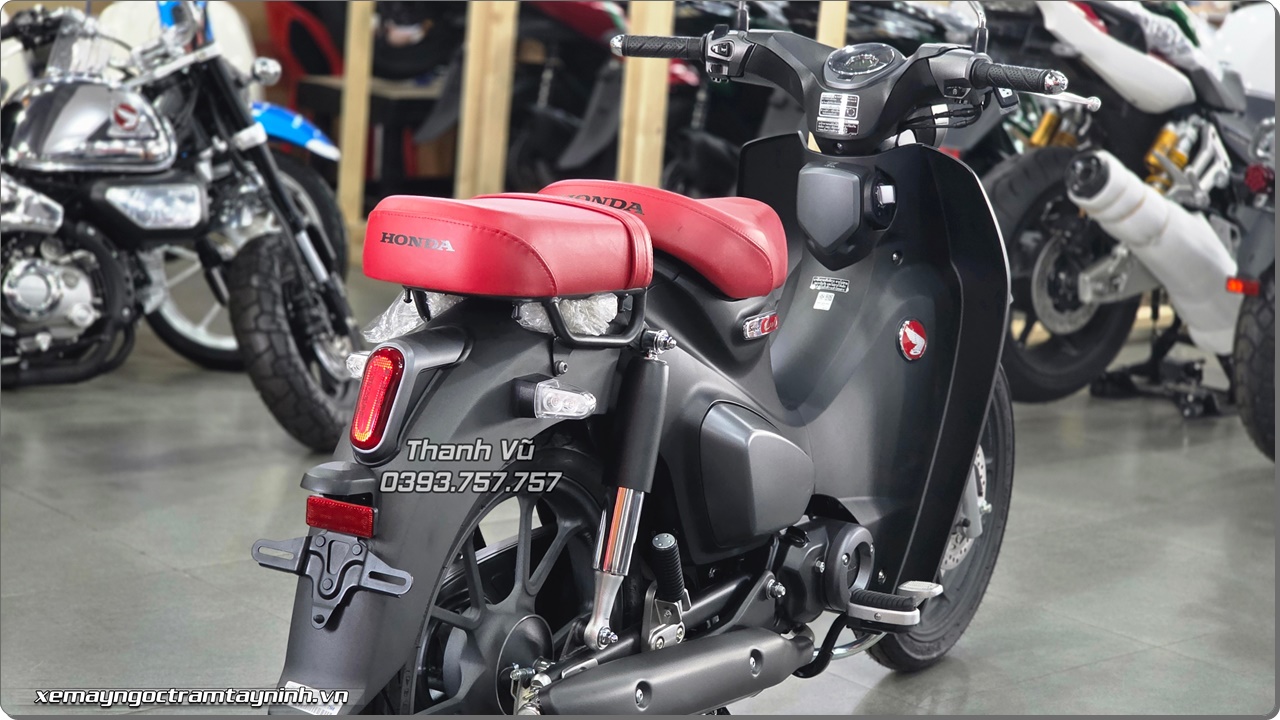 Honda Super Cub C125 ABS 2026 - Thái Lan 29 mau den nham Honda Super Cub C125 ABS 2026 – Thai Lan 2