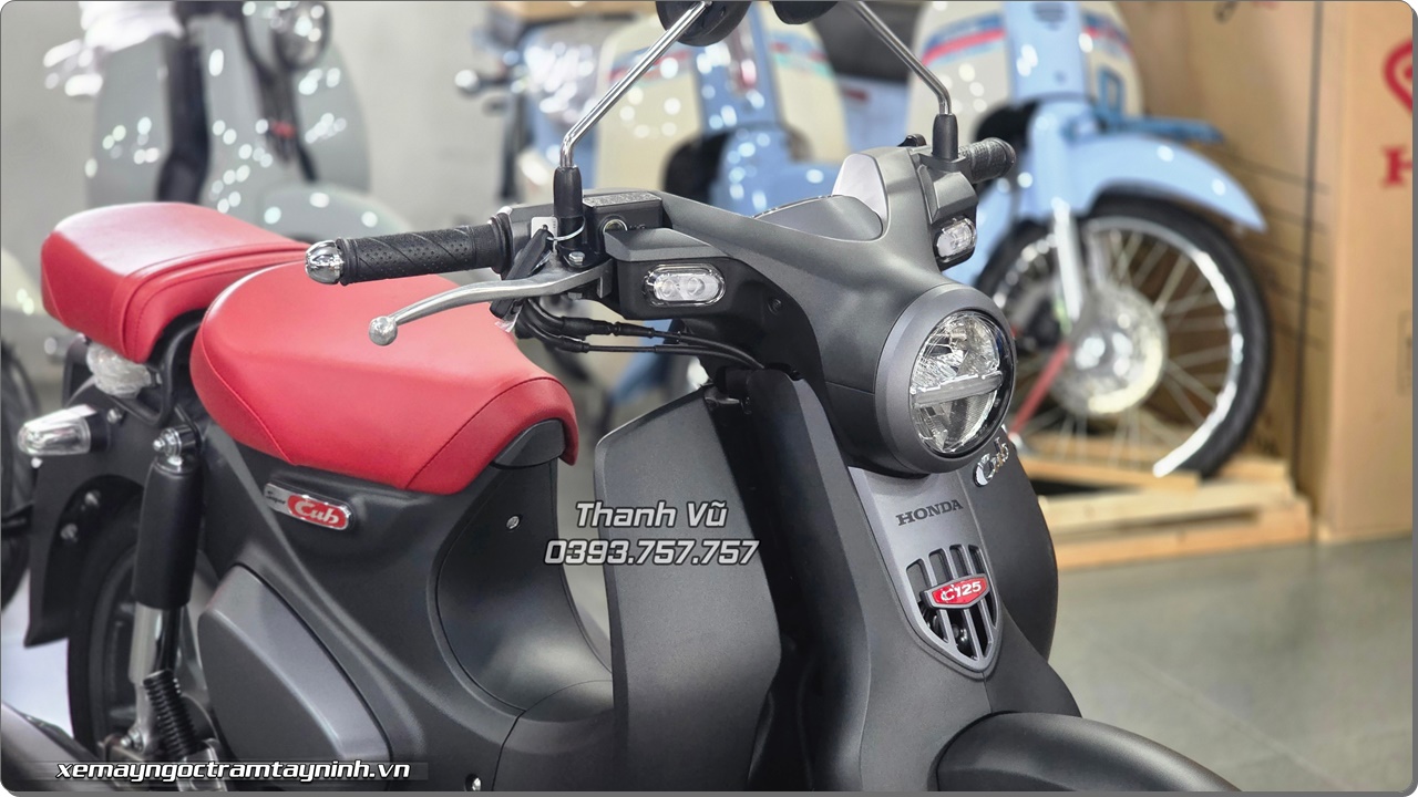 Honda Super Cub C125 ABS 2026 - Thái Lan 27 mau den nham Honda Super Cub C125 ABS 2026 – Thai Lan 4