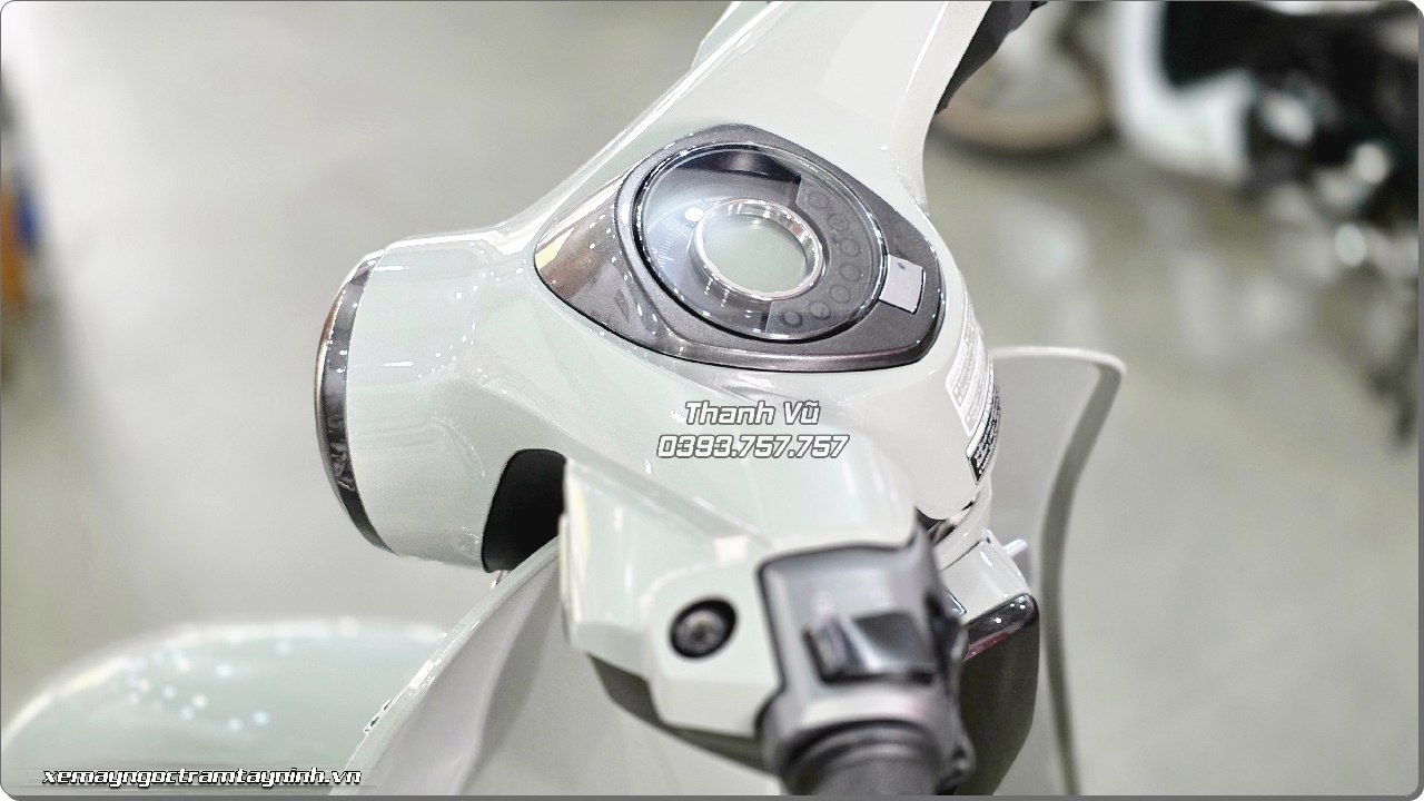 Honda Super Cub C125 ABS 2026 - Thái Lan 48 mau xi mang Honda Super Cub C125 ABS 2026 Thai Lan 13
