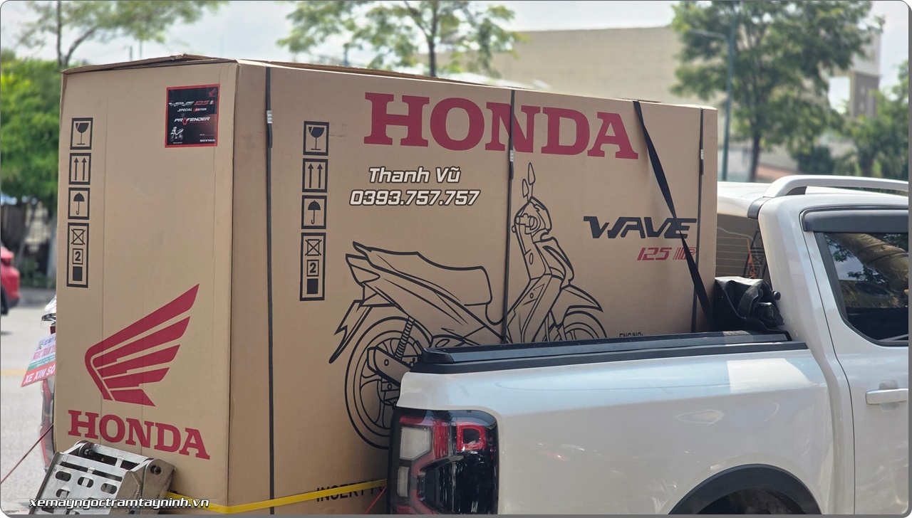 Buoi giao xe Honda Wave 125 R Special Edition Profender tai Ngoc Tram Tay Ninh 7