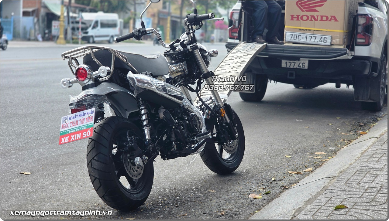 Giao ngay xe Honda Dax Royal tai Ngoc Tram Tay Ninh doc nhat vua ve da duoc khach VIP ruoc 3