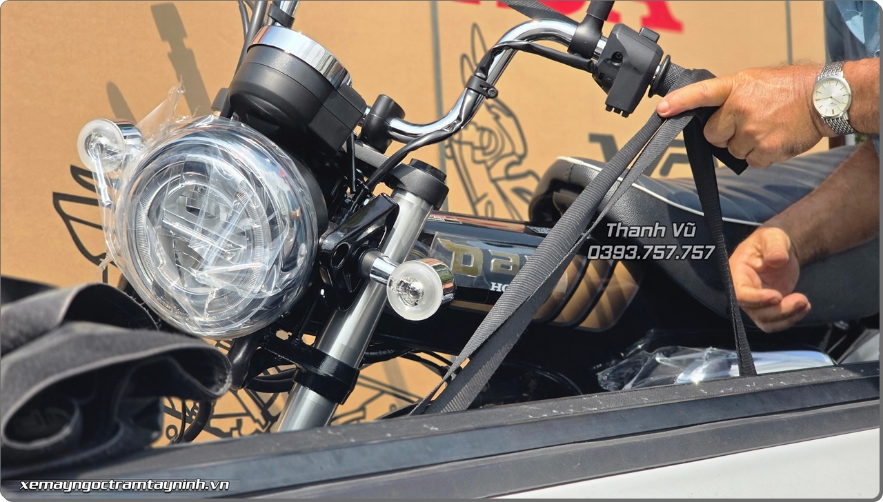 Giao ngay xe Honda Dax Royal tai Ngoc Tram Tay Ninh doc nhat vua ve da duoc khach VIP ruoc 5