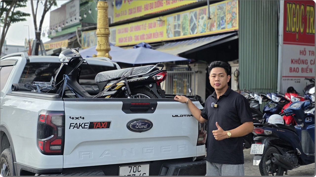 Giao xe ve Dong Thap huyen thoai Honda Dream NCX 2026 cho vi khach suu tam 1