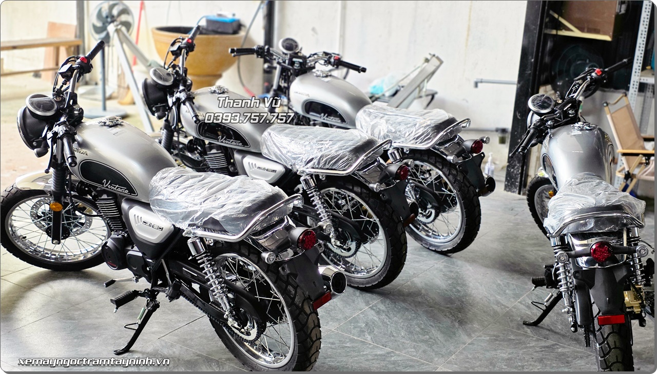 Honda CGX 150 2026 vintage bac den chot giao ve Da Nang 5