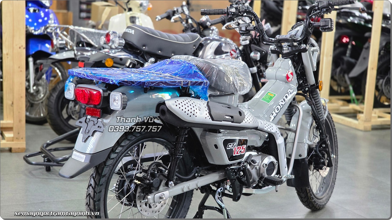 Honda CT125 Thai Lan 13
