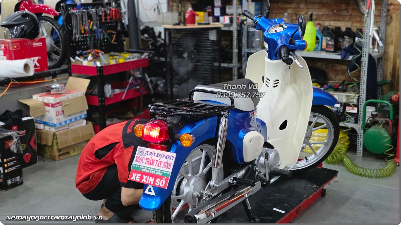 Honda Super Cub 110 ABS Nhat no may ban giao cho co chu tinh nha Tay Ninh 8