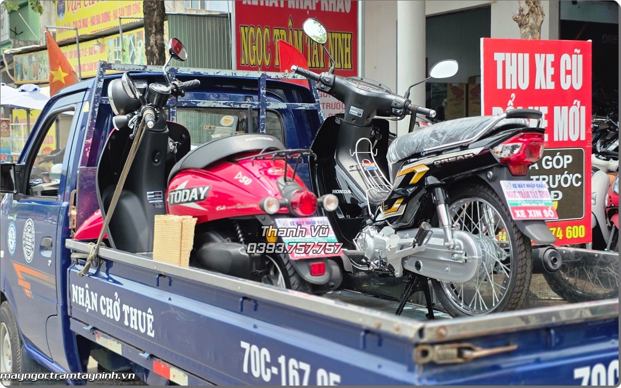 Cam xuc khi giao xe Honda Dream NCX 2026 den tan nha mot vi khach dac biet 9