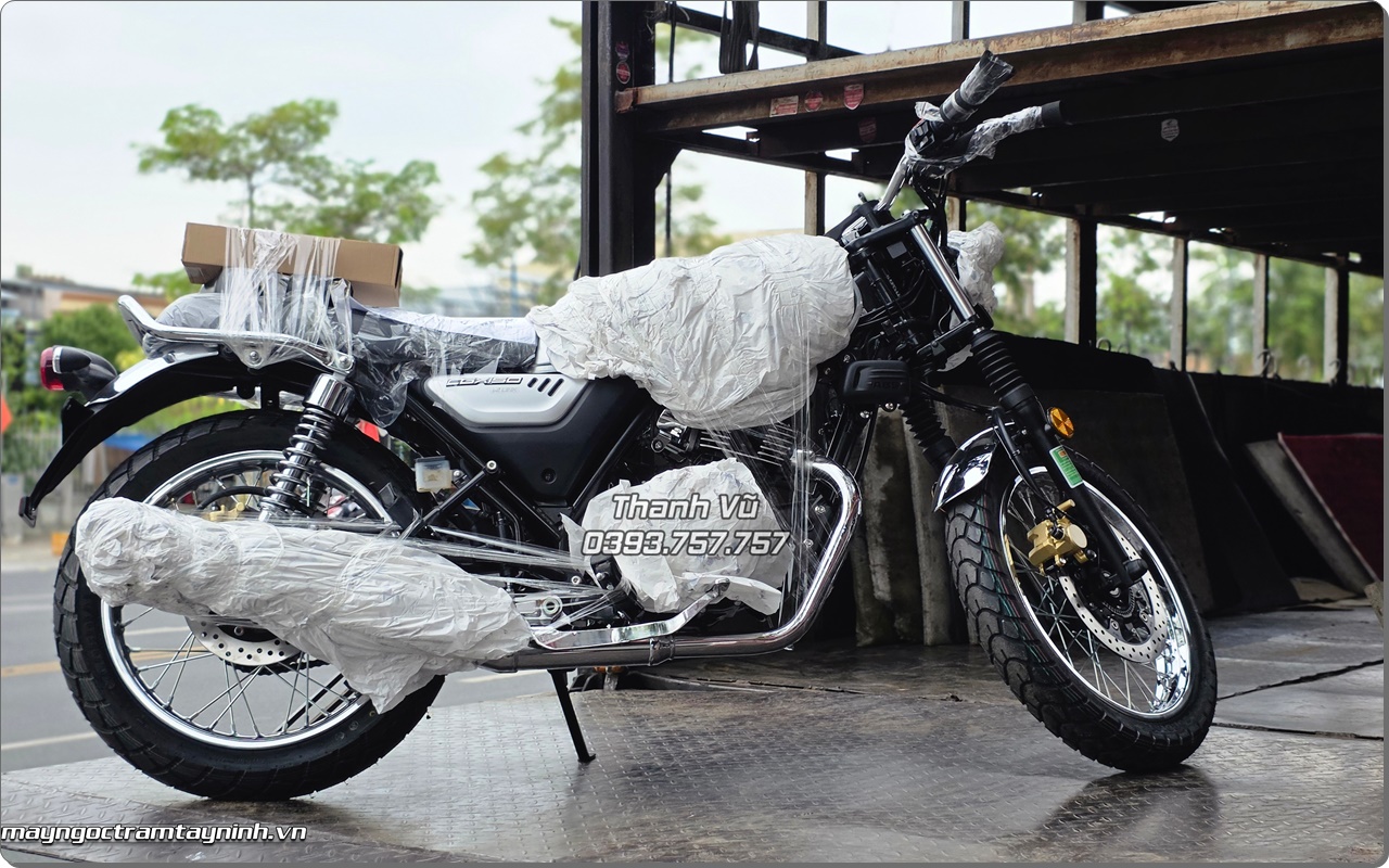 Giao xe Honda CGX 150 Vintage 2026 mau xanh duong ve nha anh khach o Ben Tre 15