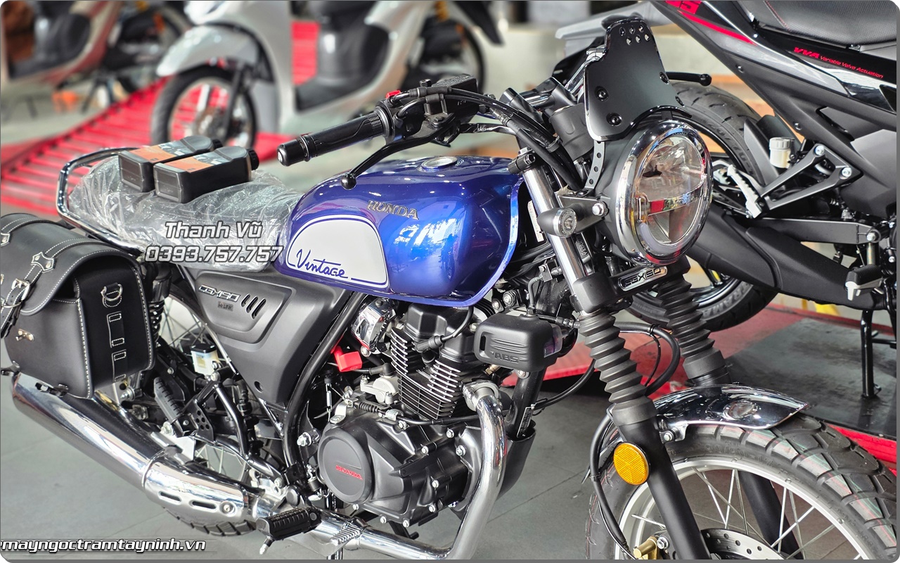 Giao xe Honda CGX 150 Vintage 2026 mau xanh duong ve nha anh khach o Ben Tre 6