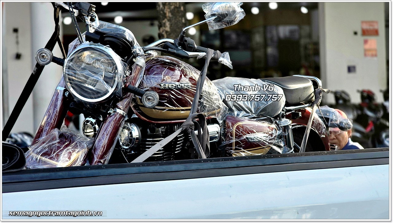 Honda CB350C Special Edition màu đỏ được giao tận nhà khách đam mê xe cổ điển tại Vũng Tàu 4 Honda CB350C Special Edition mau do duoc giao tan nha khach dam me xe co dien tai Vung Tau 12