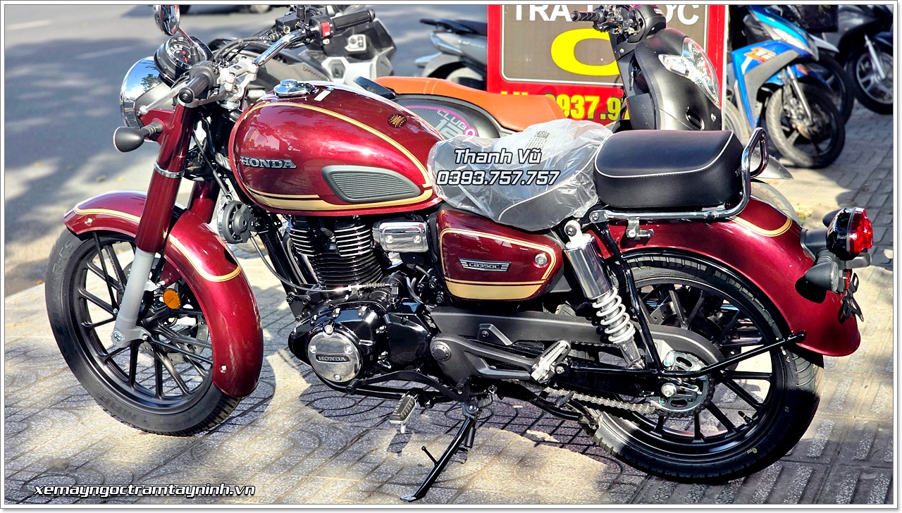 Honda CB350C Special Edition màu đỏ được giao tận nhà khách đam mê xe cổ điển tại Vũng Tàu 14 Honda CB350C Special Edition mau do duoc giao tan nha khach dam me xe co dien tai Vung Tau 6