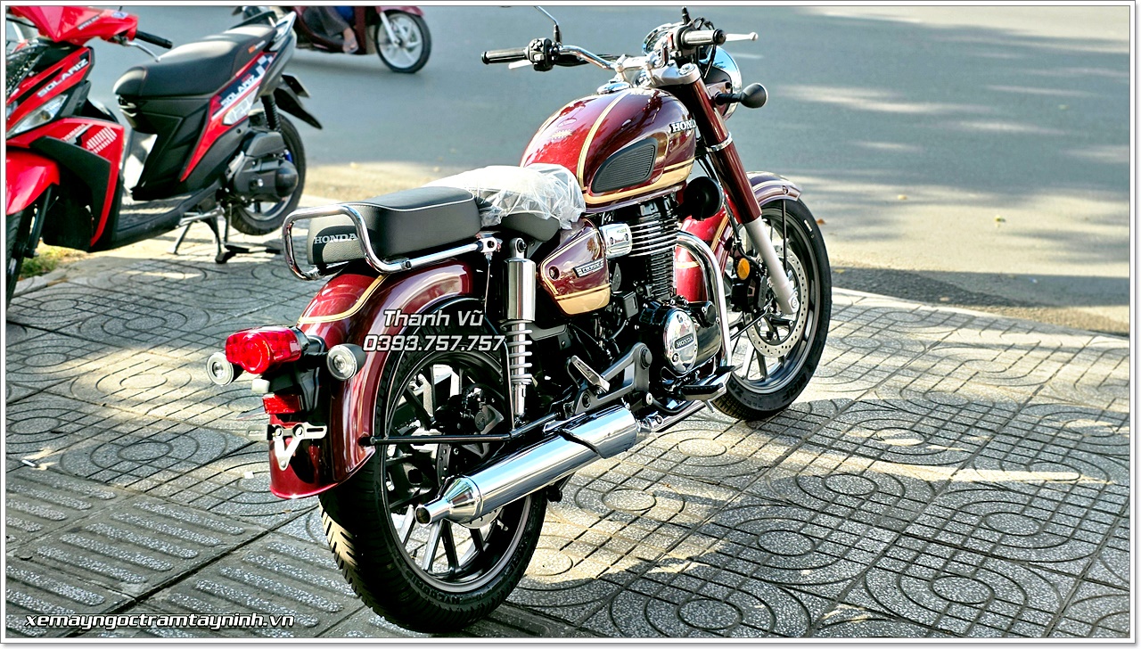 Honda CB350C Special Edition màu đỏ được giao tận nhà khách đam mê xe cổ điển tại Vũng Tàu 2 Honda CB350C Special Edition mau do duoc giao tan nha khach dam me xe co dien tai Vung Tau 7