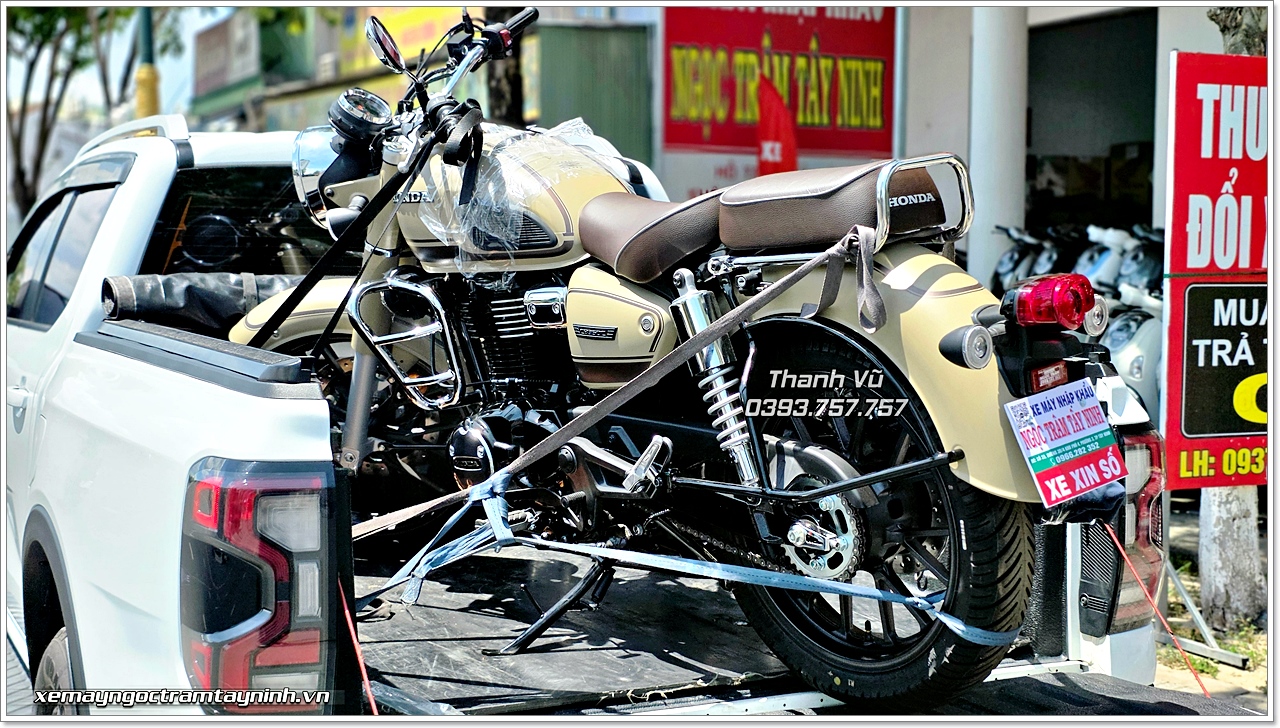 Honda CB350C Special Edition màu đỏ và vàng cát vừa được bàn giao tại Ngọc Trâm Tây Ninh 2 Honda CB350C Special Edition mau do va vang cat vua duoc ban giao tai Ngoc Tram Tay Ninh 11