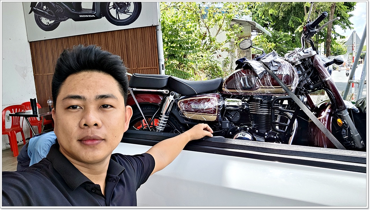 Honda CB350C Special Edition màu đỏ và vàng cát vừa được bàn giao tại Ngọc Trâm Tây Ninh 10 Honda CB350C Special Edition mau do va vang cat vua duoc ban giao tai Ngoc Tram Tay Ninh 2