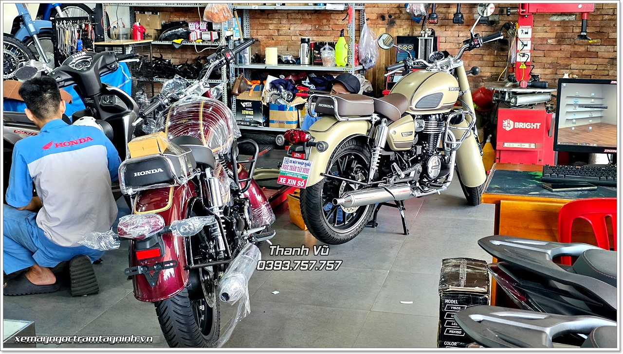 Honda CB350C Special Edition màu đỏ và vàng cát vừa được bàn giao tại Ngọc Trâm Tây Ninh 12 Honda CB350C Special Edition mau do va vang cat vua duoc ban giao tai Ngoc Tram Tay Ninh 6