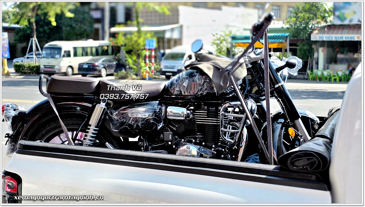 Honda CB350C màu đen chính thức được Xe Máy Ngọc Trâm Tây Ninh bàn giao đến khách hàng đầu tiên 12 Honda CB350C mau den Xe May Ngoc Tram Tay Ninh 10
