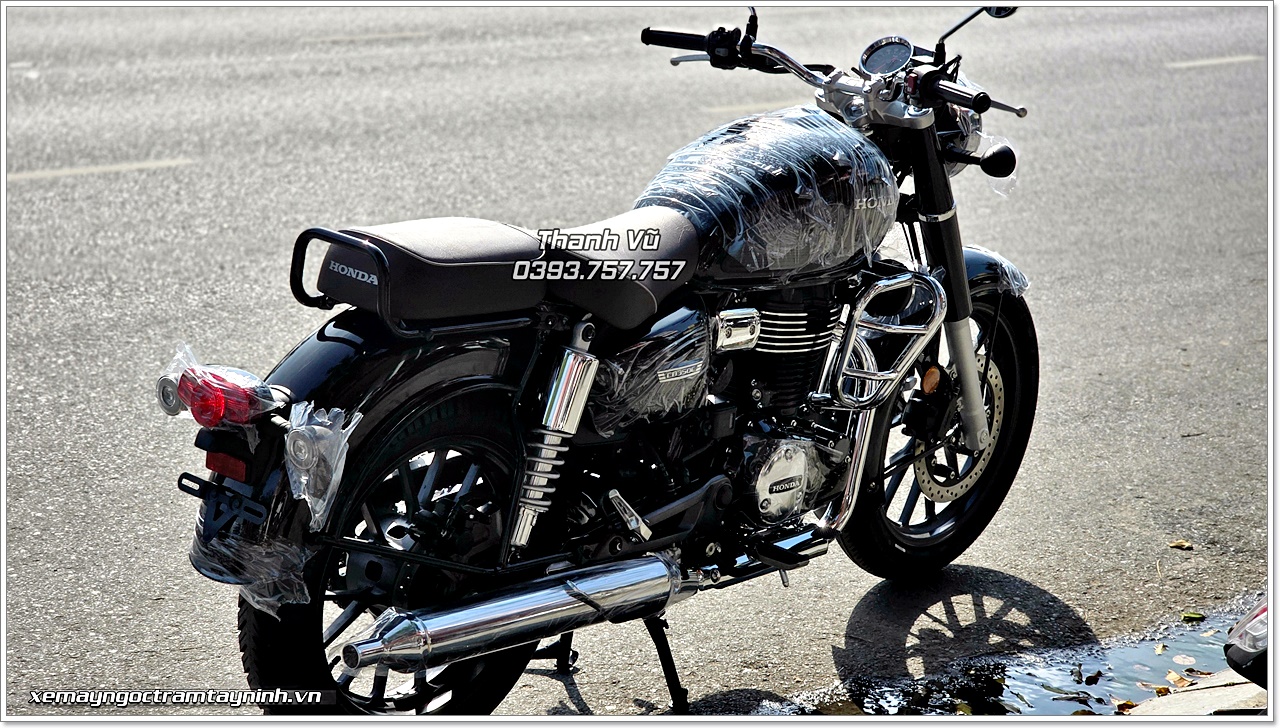 Honda CB350C màu đen chính thức được Xe Máy Ngọc Trâm Tây Ninh bàn giao đến khách hàng đầu tiên 14 Honda CB350C mau den Xe May Ngoc Tram Tay Ninh 7