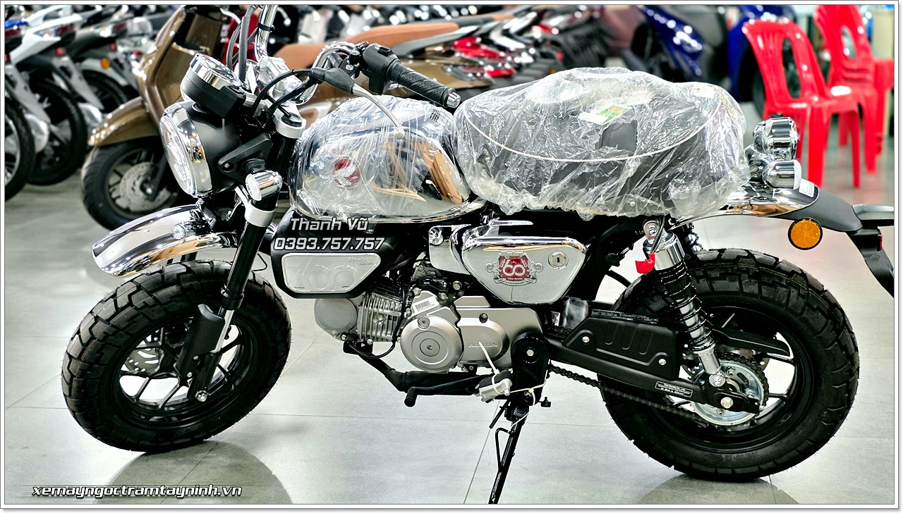 Từ Mỹ gửi cọc săn Honda Monkey Chrome Legacy – thương vụ đặc biệt tại Ngọc Trâm Tây Ninh 4 Tu My gui coc san Honda Monkey Chrome Legacy – thuong vu dac biet tai Ngoc Tram Tay Ninh 6