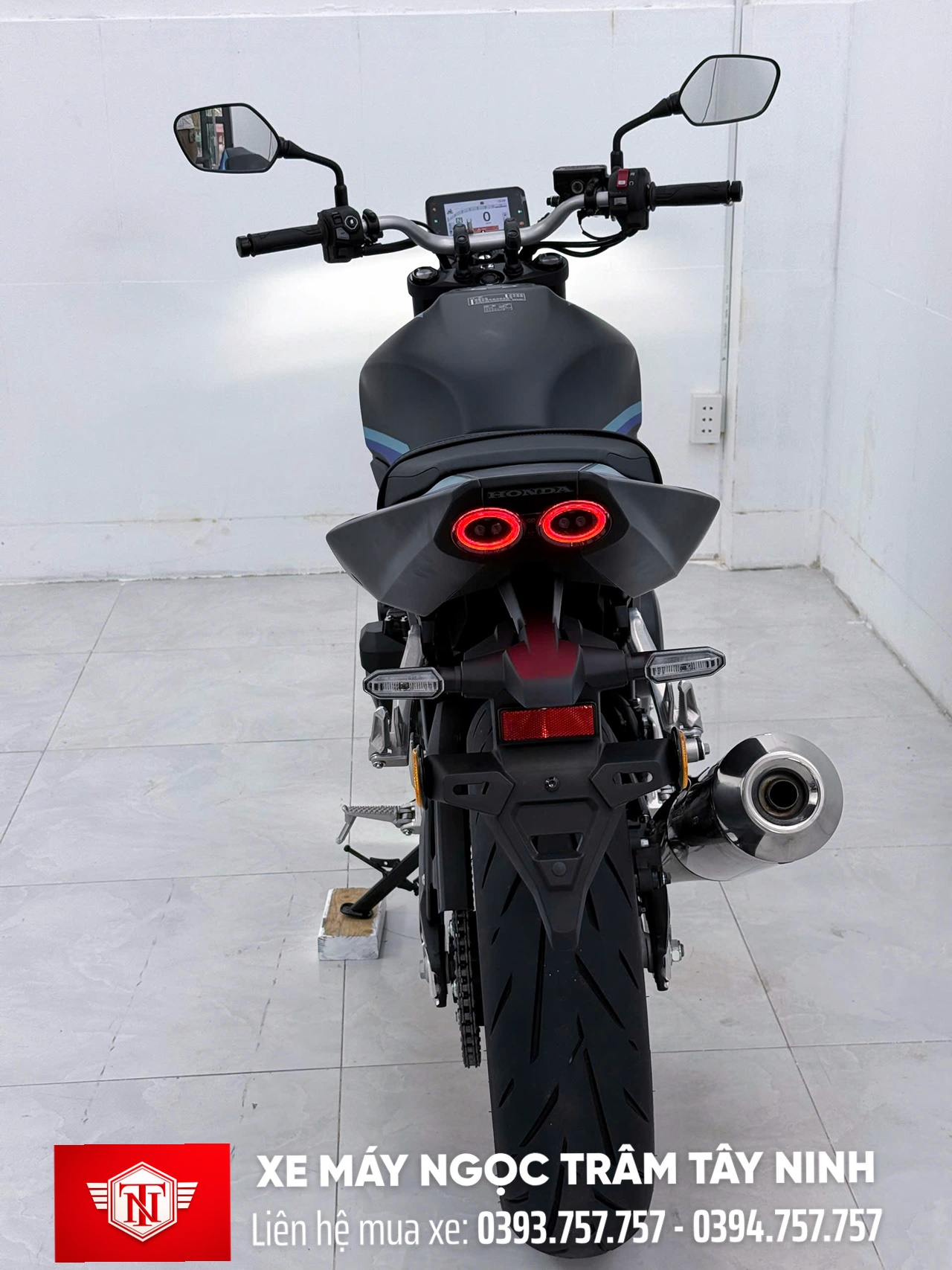 Honda CB500SF Super Four đã chính thức có mặt tại đại lý Xe Máy Nhập Khẩu Ngọc Trâm Tây Ninh 22 Honda CB500SF Super Four mau xanh da chinh thuc co mat tai dai ly Xe May Nhap Khau Ngoc Tram Tay Ninh 35