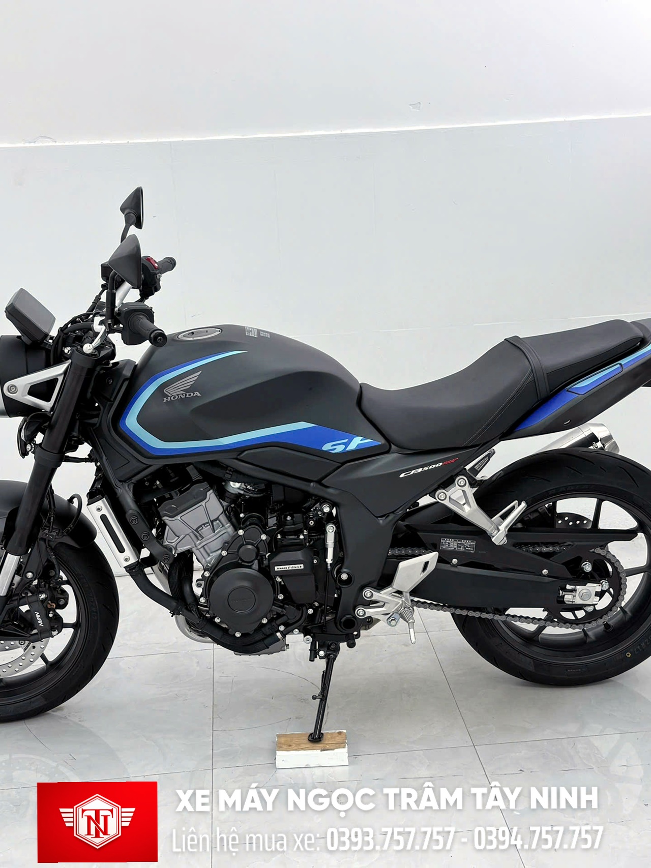 Honda CB500SF Super Four đã chính thức có mặt tại đại lý Xe Máy Nhập Khẩu Ngọc Trâm Tây Ninh 28 Honda CB500SF Super Four mau xanh da chinh thuc co mat tai dai ly Xe May Nhap Khau Ngoc Tram Tay Ninh 4