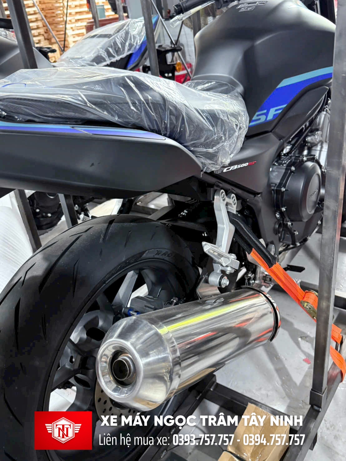 Xe Máy Ngọc Trâm Tây Ninh chính thức phân phối xe nhập khẩu: cặp đôi Honda CB500SF Super Four và Honda CBR500R Four 2026 đã về Việt Nam 10 Honda CB500SF Super Four va Honda CBR500R Four 2026 3